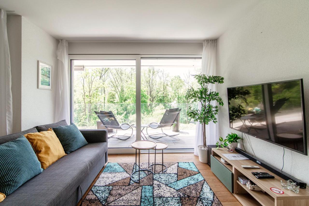 Linda Terrace By Quokka 360 - Modern One-Bedroom Flat With Sun Terrace โลการ์โน ภายนอก รูปภาพ
