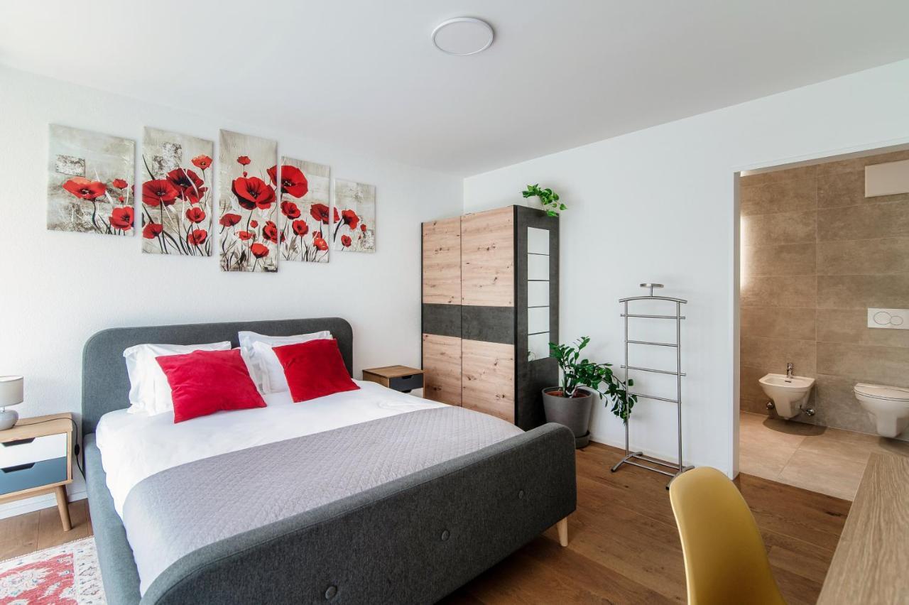 Linda Terrace By Quokka 360 - Modern One-Bedroom Flat With Sun Terrace โลการ์โน ภายนอก รูปภาพ
