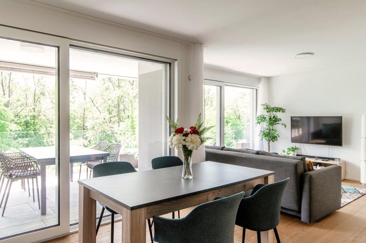 Linda Terrace By Quokka 360 - Modern One-Bedroom Flat With Sun Terrace โลการ์โน ภายนอก รูปภาพ